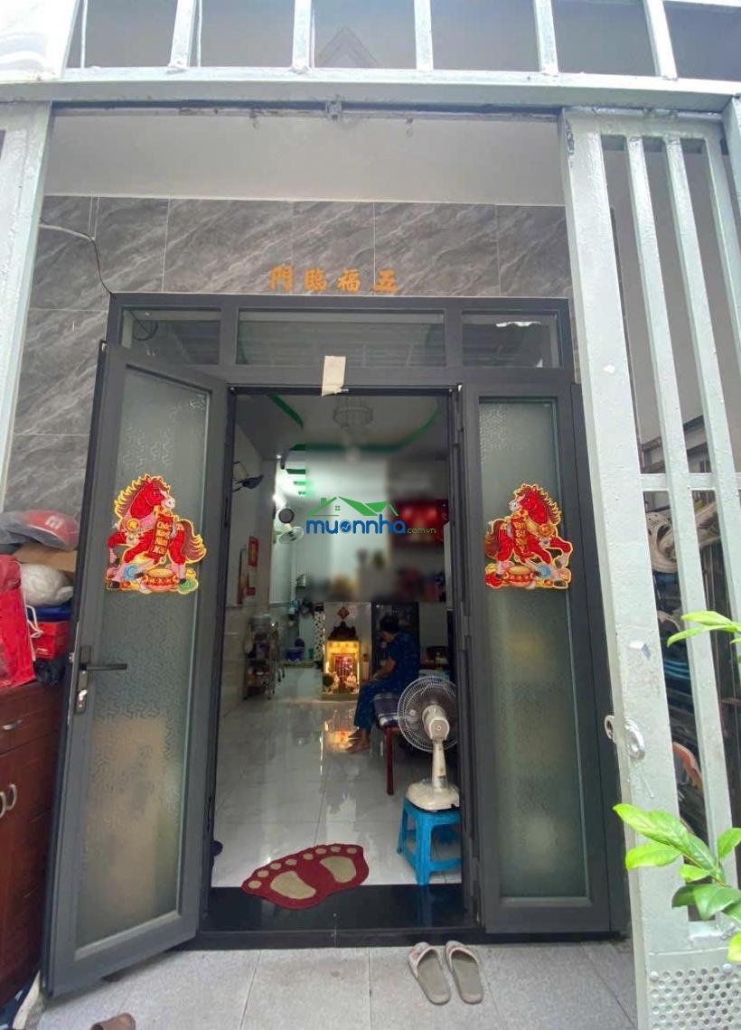 Nhà đẹp ở liền ngay ngã tư 4 xã, giá 3tỷ350