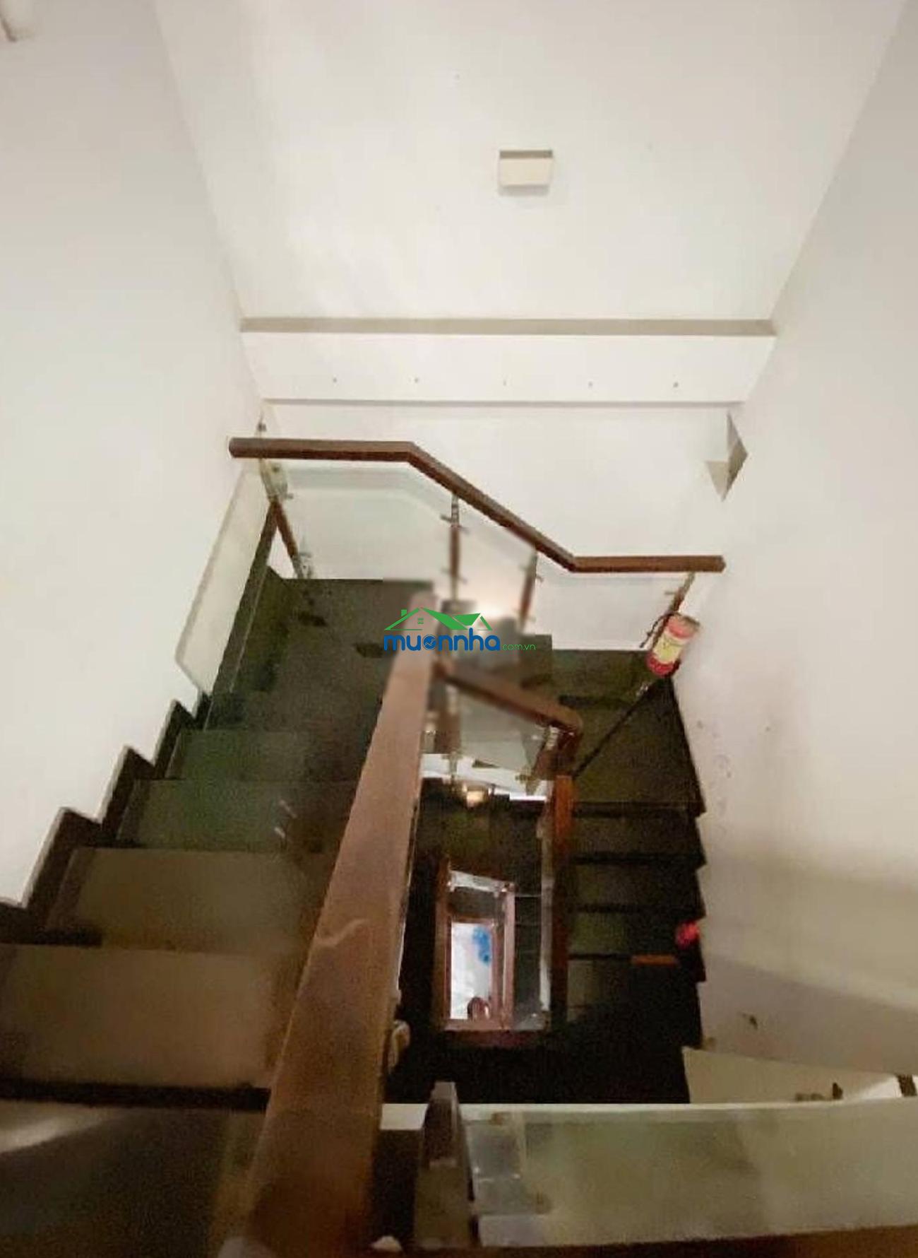 Chủ giảm 600tr bán gấp nhà riêng đường gò dầu: 9,4 tỷ/90 m2, (4pn-5wc) hướng đông.