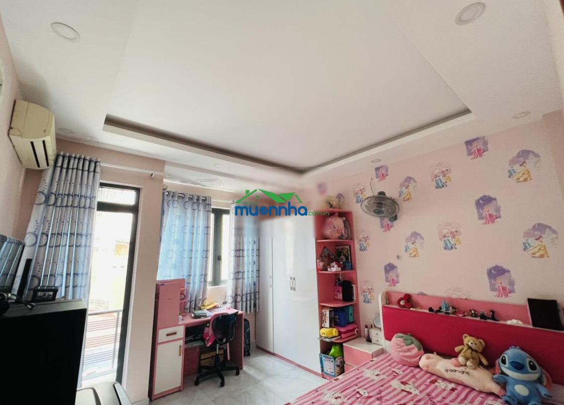 Cần tiền muốn bán gấp nhà hẻm xe hơi nguyễn xí. dt: 4x16m. trệt, lầu. giá bán nhanh 9 tỷ - 2