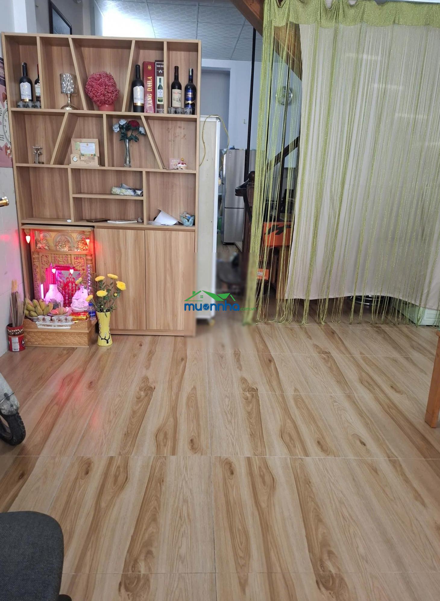 Nhà tân phú giá 5,6 tỷ hẻm xe hơi thoại ngọc hầu 1 lầu