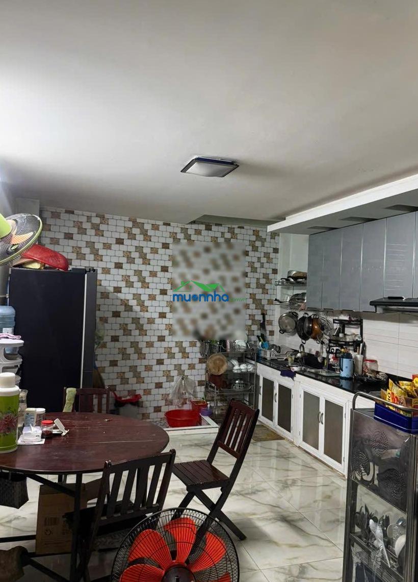 Nhà chính chủ gủi cần bán gấp thuộc phường 14 gò vấp dt: 4 x 16m đúc 3,5 tấm giá bán: 6ty200tr