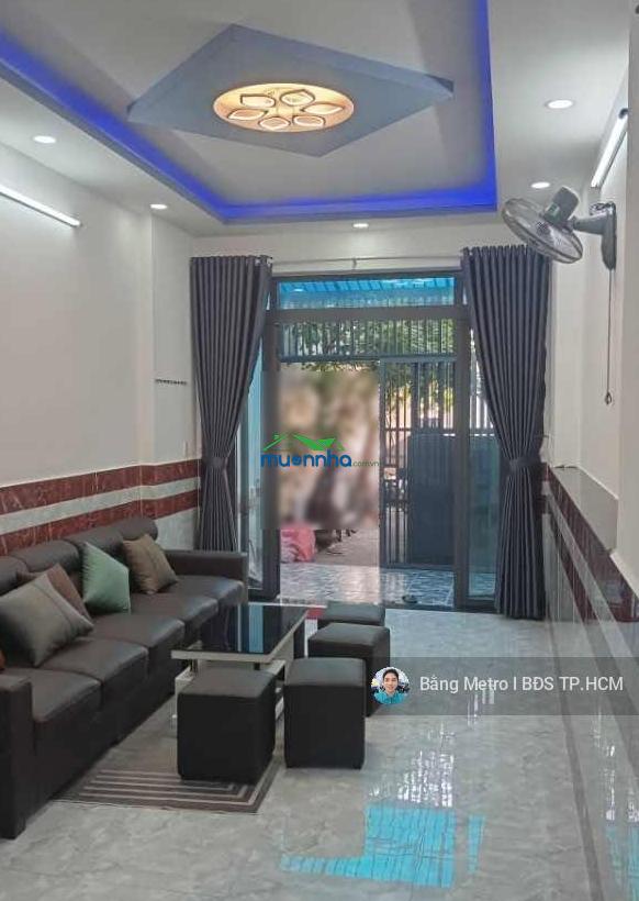 Lung linh nhà đẹp, ngay công viên phần mềm quang trung, 54m2 3 phòng ngủ sổ hồng riêng, 3.79 tỷ