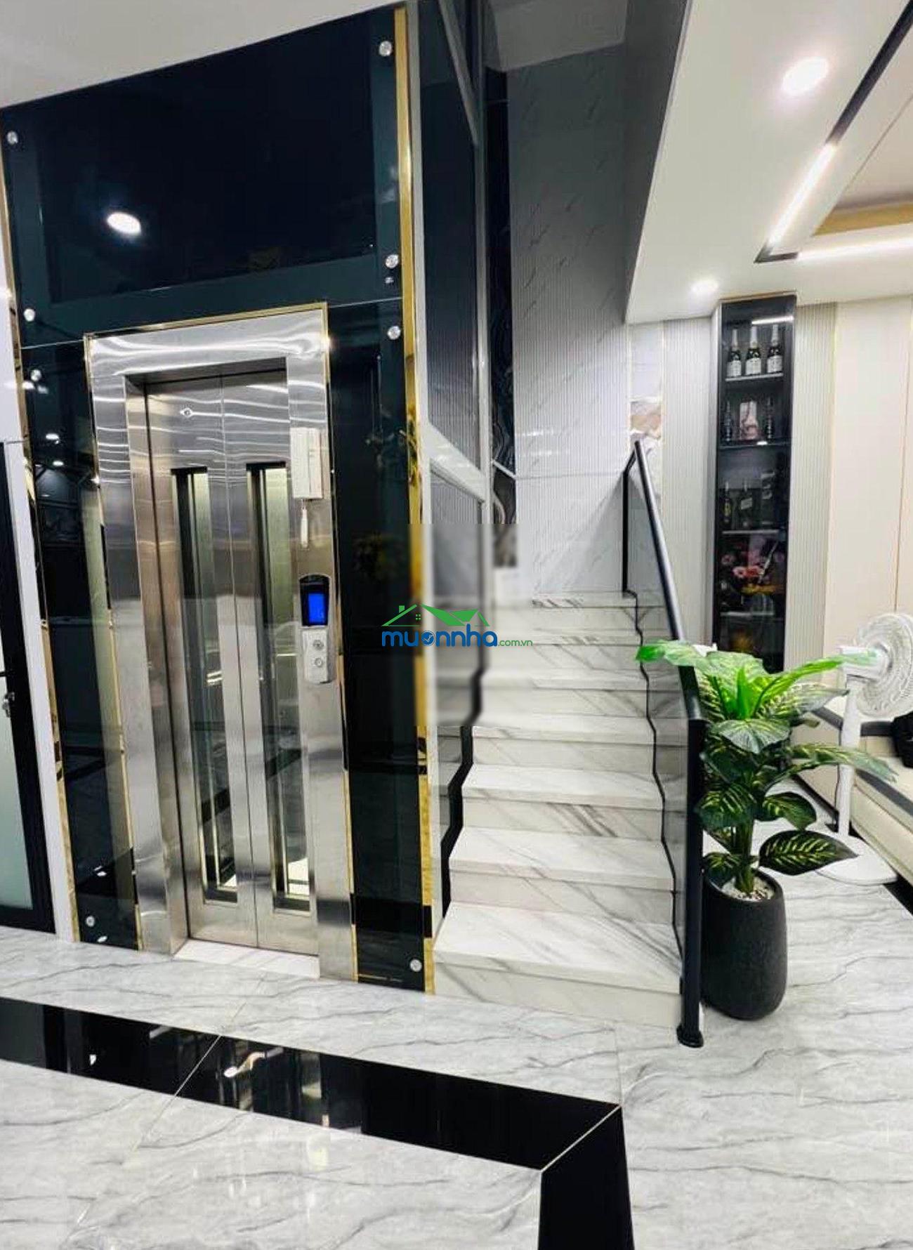 Giảm sốc 600 triệu, chỉ nhỉnh 9 tỷ sở hữu siêu phẩm