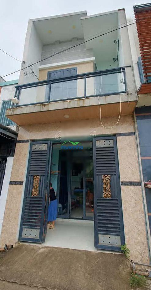 Kẹt vốn làm ăn nên vợ chồng nhượng lại nhà cách chợ bờ ngựa 500m, giá 2 tỷ 3 - 3