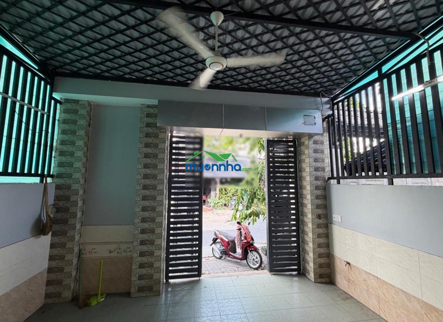 Nhà lô góc 2 mặt thoáng 5.5x17 (93.5m²) đường nhựa thông 3.6 tỷ - 3