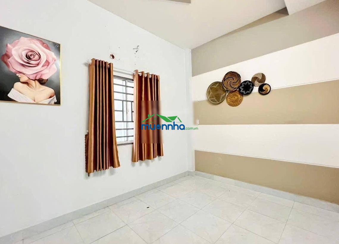 Bán gấp nhà 4m x 14m 3 tầng vị trí đẹp khu phân lô hẻm 8m đường thới an 16 p. thới an q12