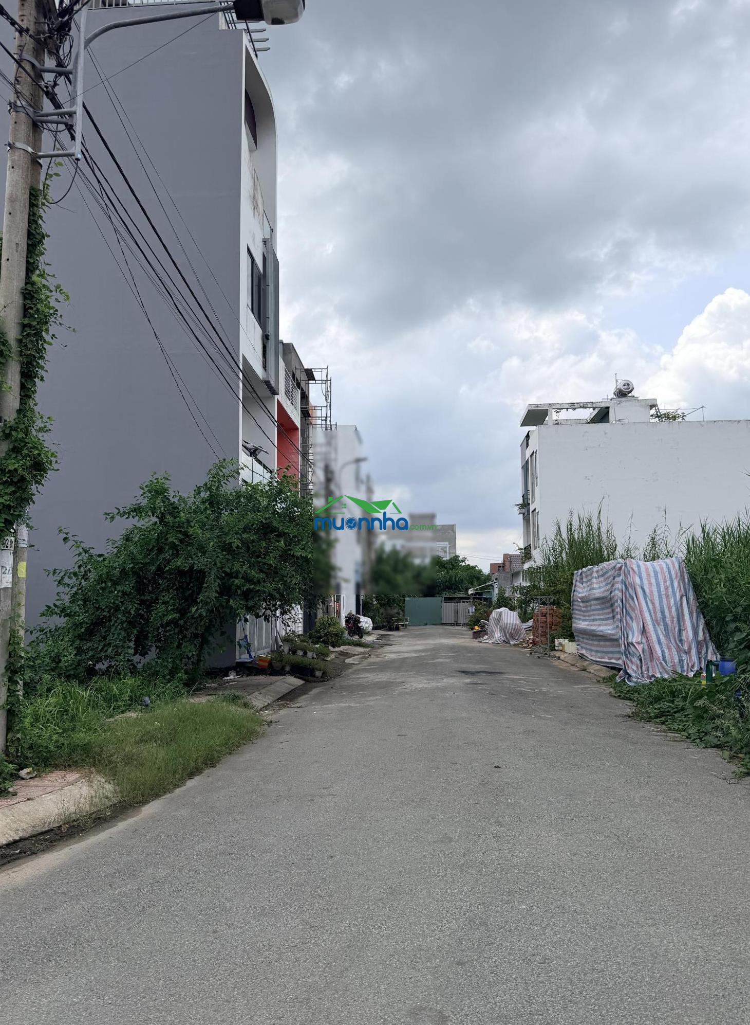 Cần bán nhà 1 trệt 2 lầu hẻm ô tô đường long thuận, phường long phước, hồ chí minh - 2
