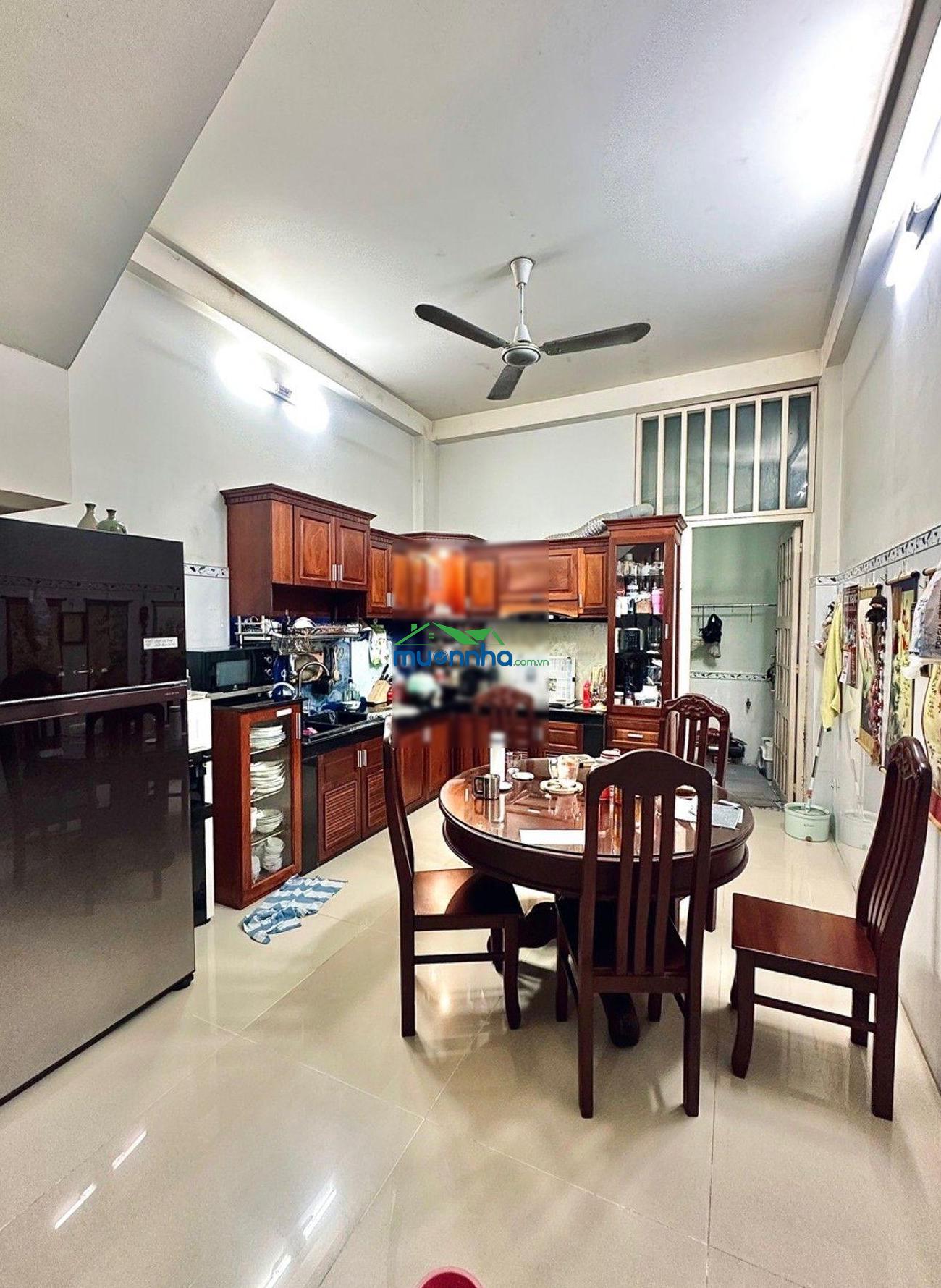 Khu vip ngay etown cộng hòa - 173m2 - ngang 7.4m - 5 tầng - nở hậu - hẻm nhựa 6m - chỉ 3x tỷ - 2