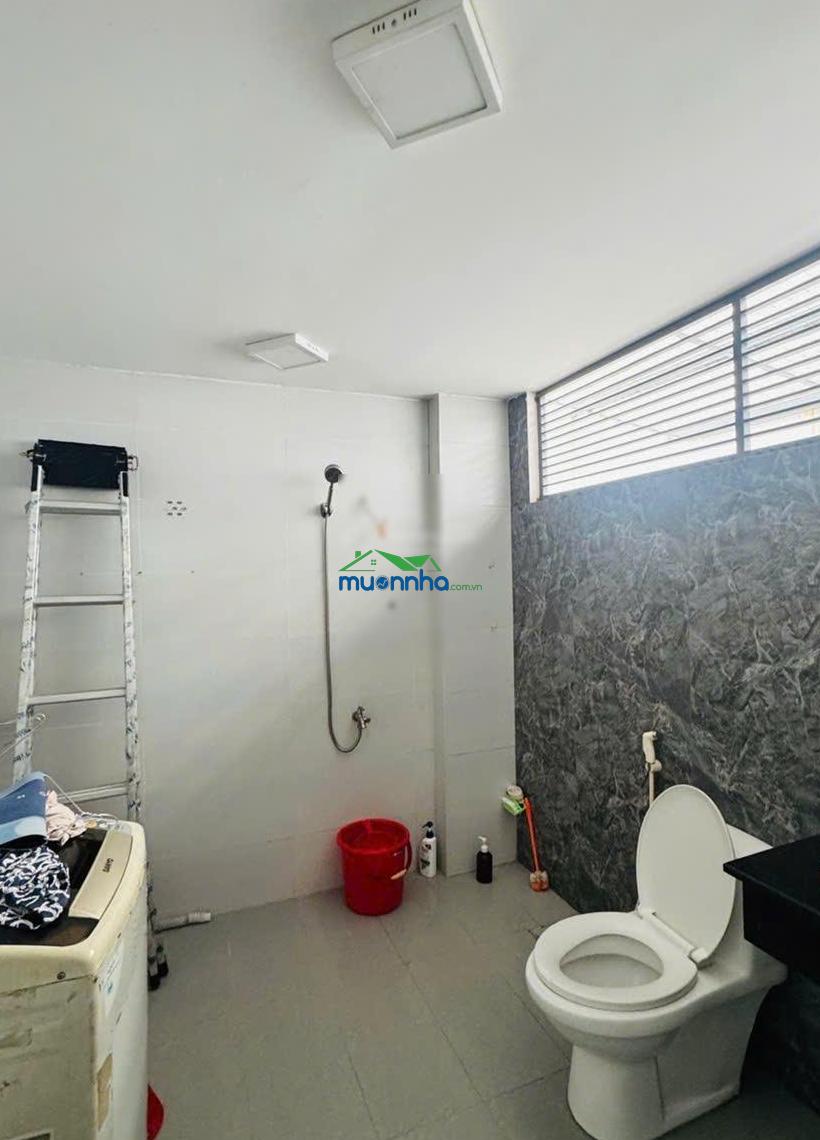 Cần bán nhà đường hà huy giáp, dt 4x16, hẻm kinh doanh, đang cho thuê 8tr/tháng, giá bán 5ty5 - 3