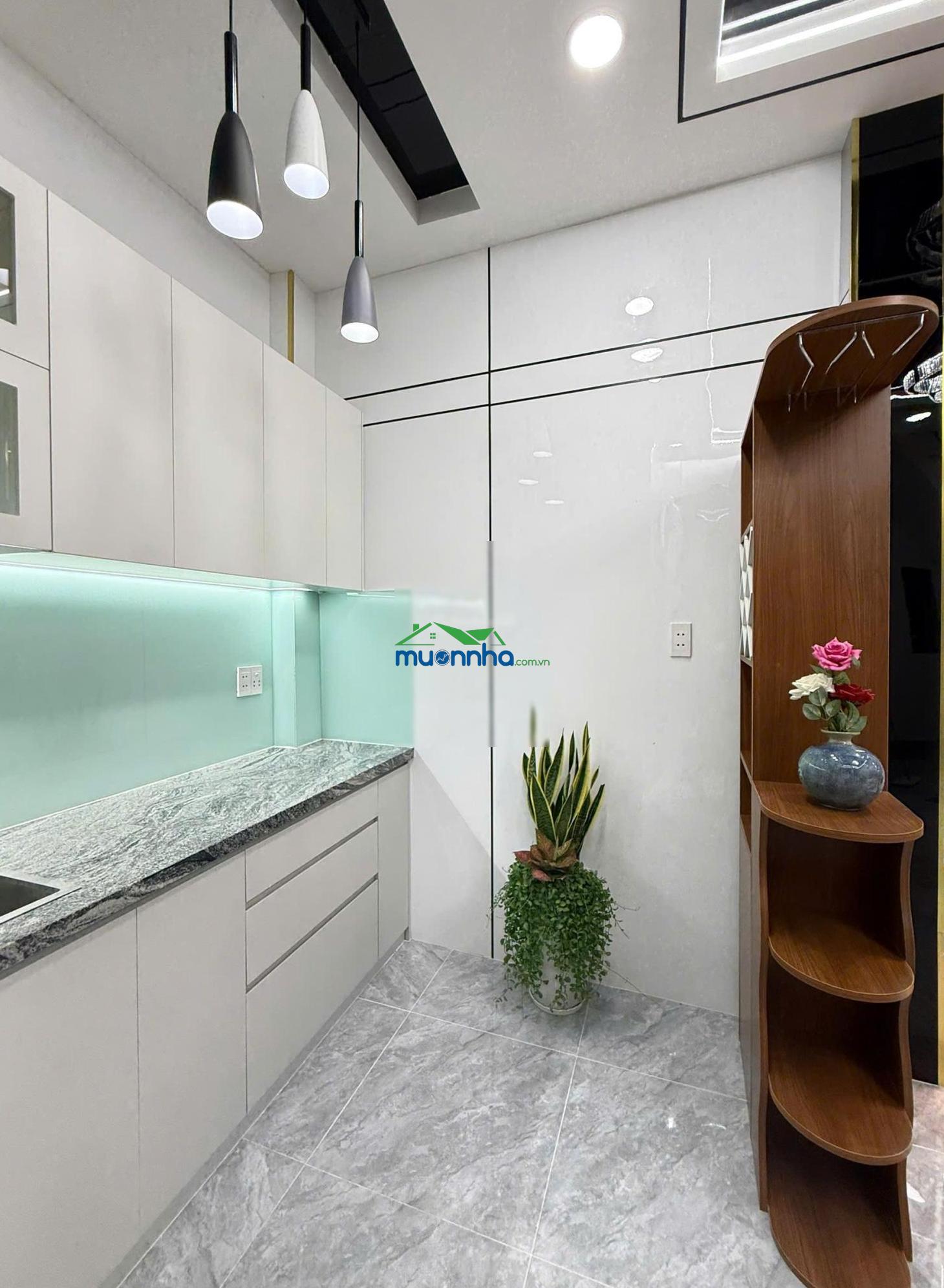 Bán gấp nhà 1 trệt 1 lầu, ngay tt thủ đức, hẻm ba gác thông, giá 2,85 tỷ, hỗ trợ vay nh