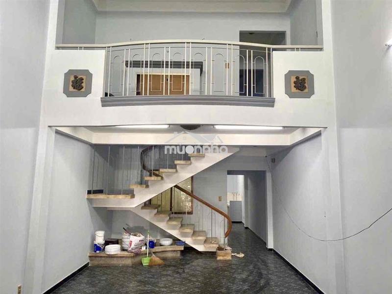 Mặt tiền trần thị nghỉ . trệt 2 lầu 5pn -3wc