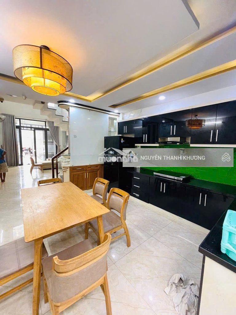 Nhà hẻm 8m 1 sẹc ( thống nhất ) ngay ngã 3 ng văn lượng - 4 lầu - 3
