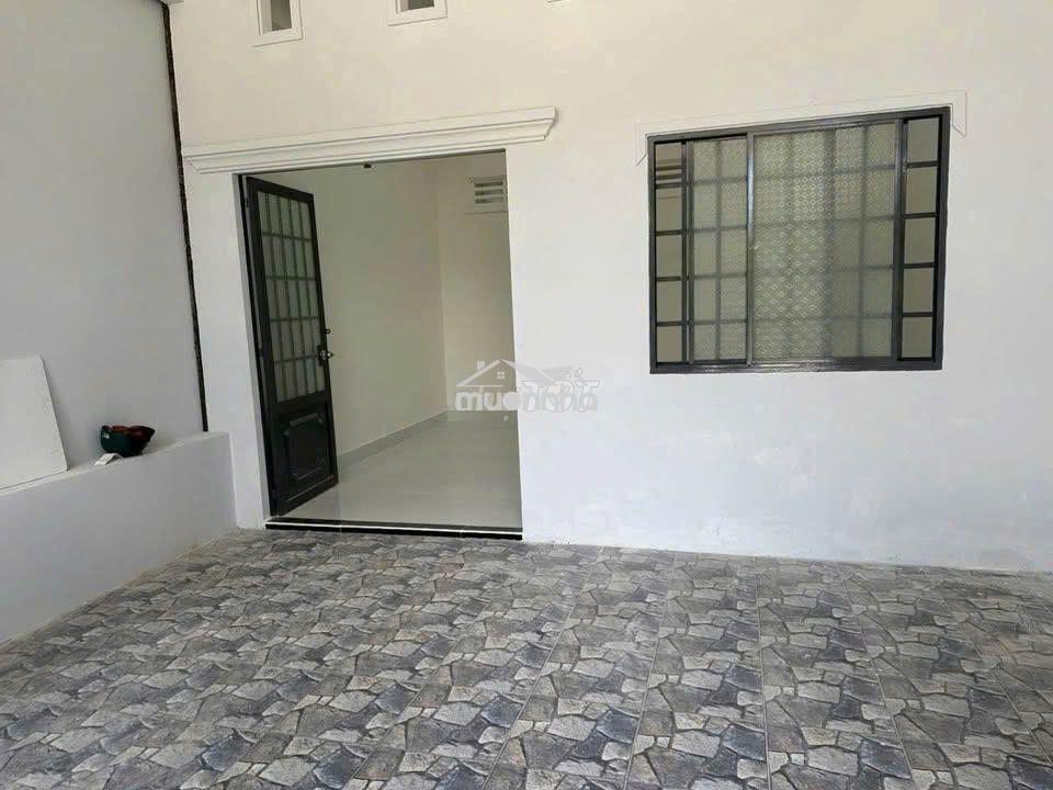 Nhà 1 sẹc ql 22, đường nhựa lớn đang rao giá 820 triệu sang sổ ngay - 2