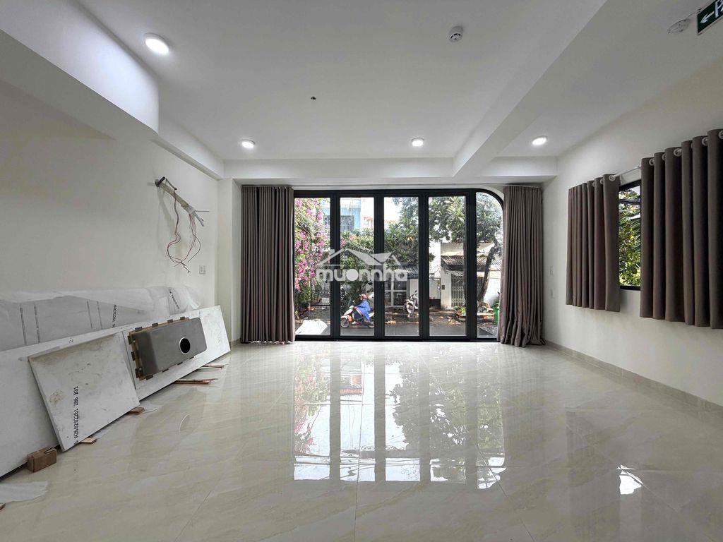 Cho thuê mặt bằng văn phòng, quận 7 - vị trí trung tâm, lề đường r - 2