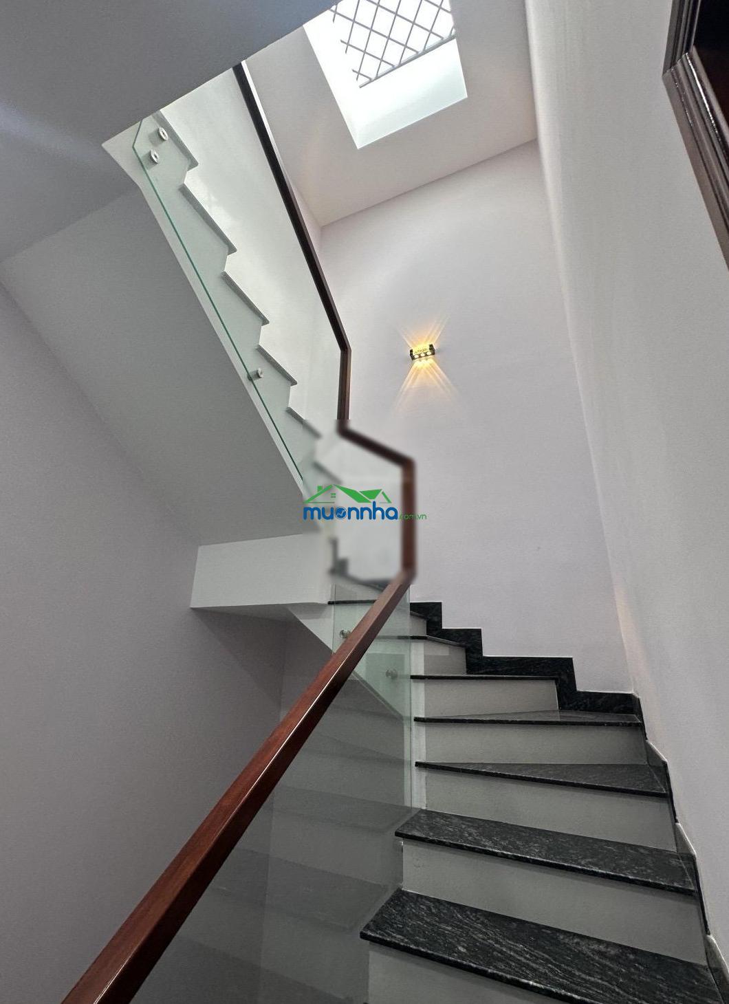 Hẻm lê trọng tấn - tân phú - nhà 4 tầng xây mới - hoàn công đủ - 4,2x10,5m - chính chủ bán - 4