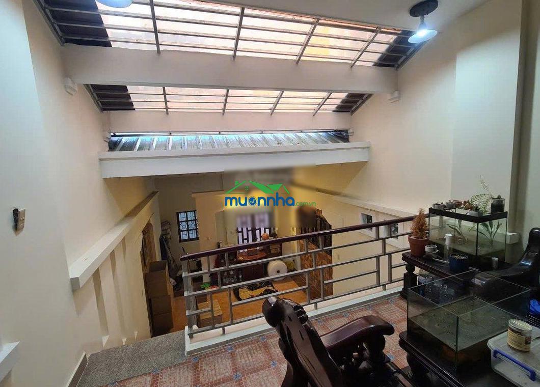 Nhà h131 thành thái quận 10 khu trung tâm dt 122m2 bề ngang 5m shr 2 lầu chỉ 18 tỷ kinh doanh & ở