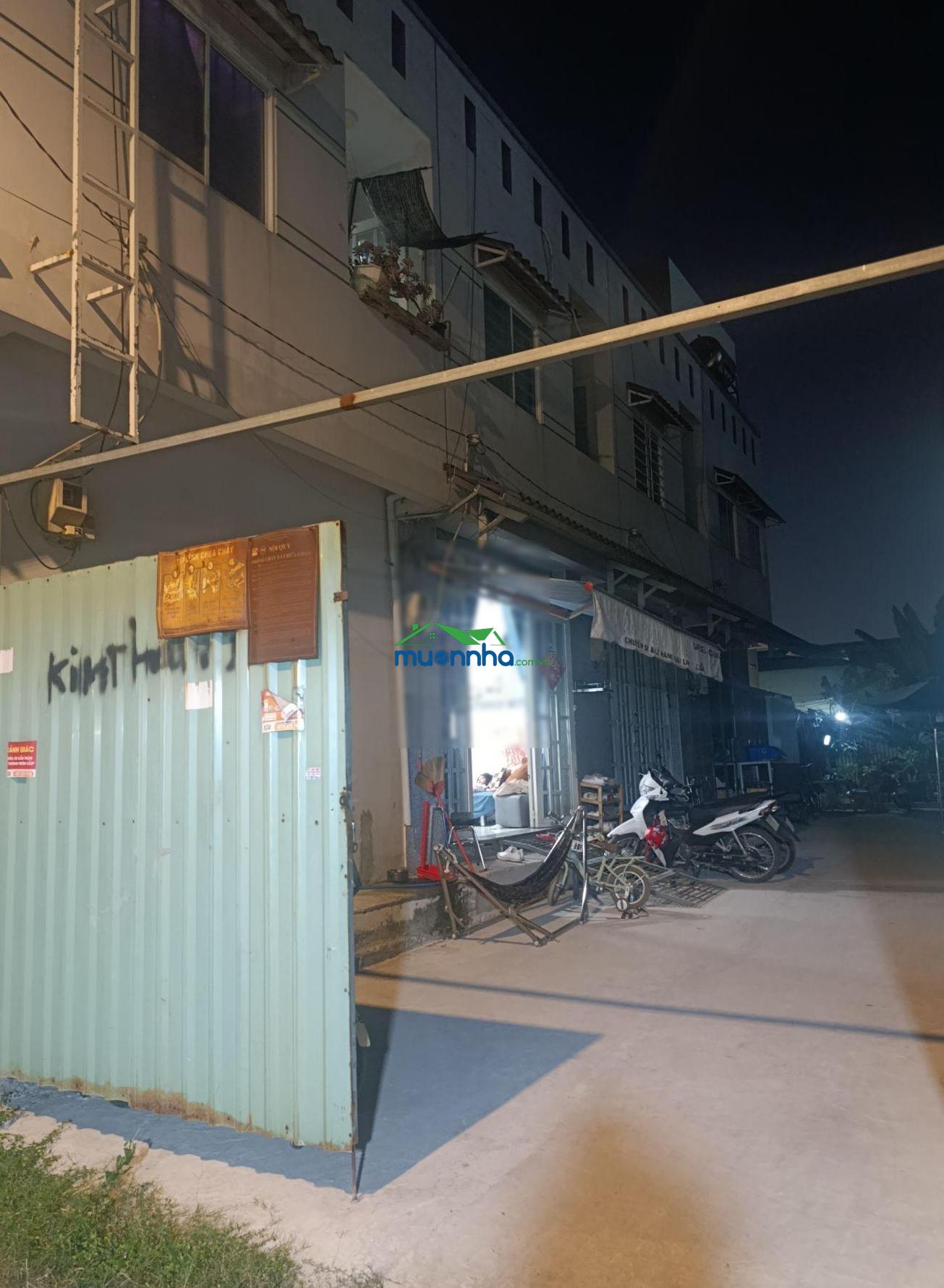 Nhà xe hơi đậu cửa 2 mặt hẻm gần chợ phú thuận sổ hồng hoàn công giá nhỉnh 5 tỉ