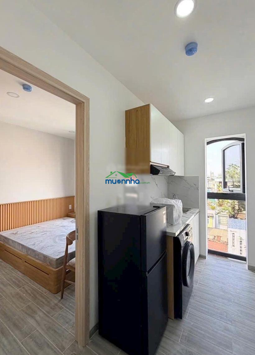 Hàng hiếm giảm giá - toà chdv ngang 12m xây 5 tầng có 28phong thu 150tr/th đường 7m lê đức thọ gv