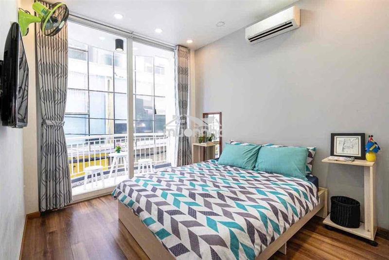 Phòng q1 có bancol - bếp tách riêng - nhà thờ tân định