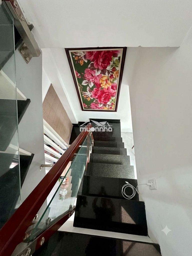 Bán nhà 2 tầng ở p16 - 27m² - nhỉnh 3 tỷ  - 4