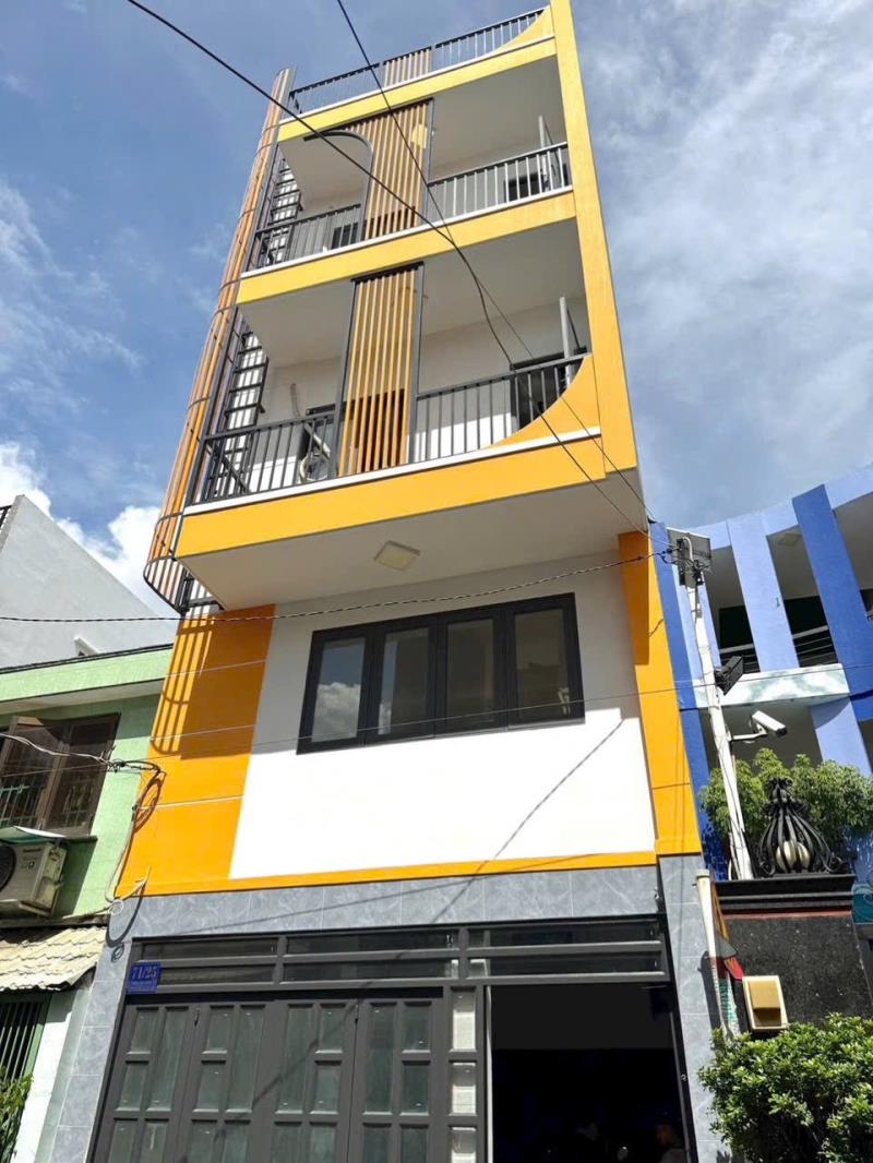 Bán toà nhà chdv dòng tiền 80tr/tháng - 150m2 ngay trịnh đình trọng - có thang máy, 17 phòng, chỉ nhỉnh 17 tỷ