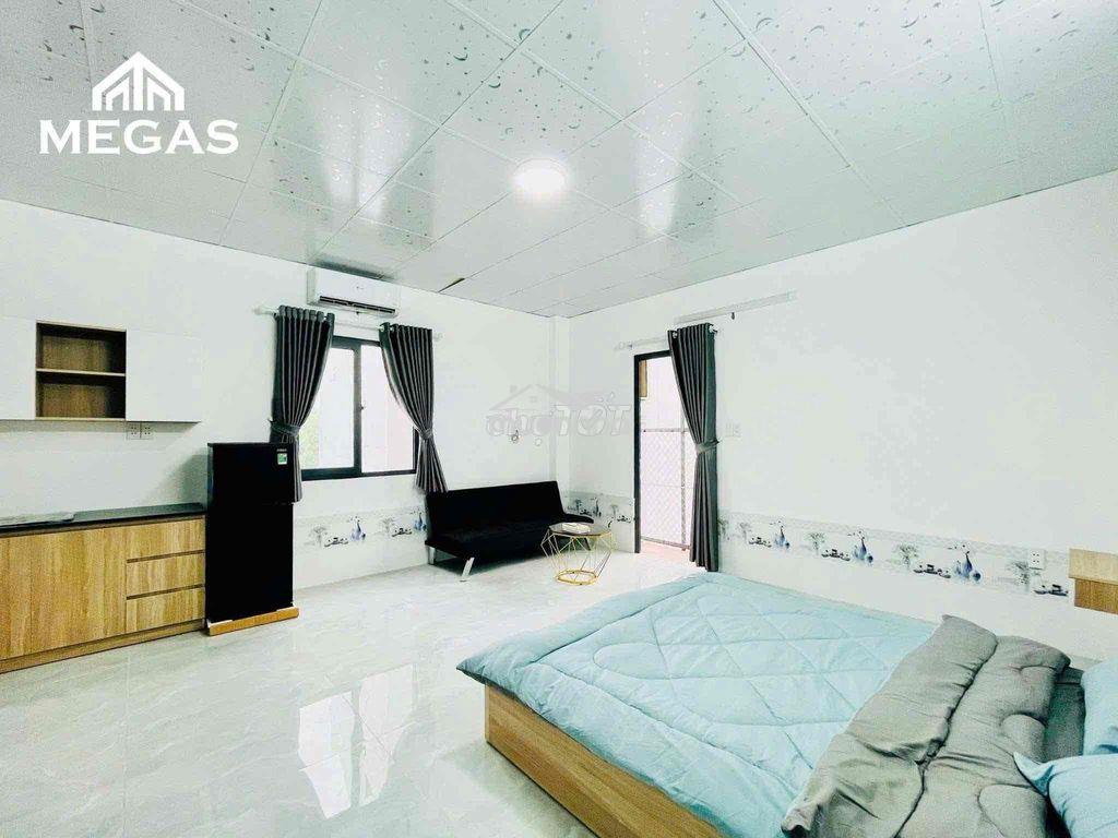 Studio rộng rãi hơn 30m2 full nội thất như hình gần cầu 3/2 - 3