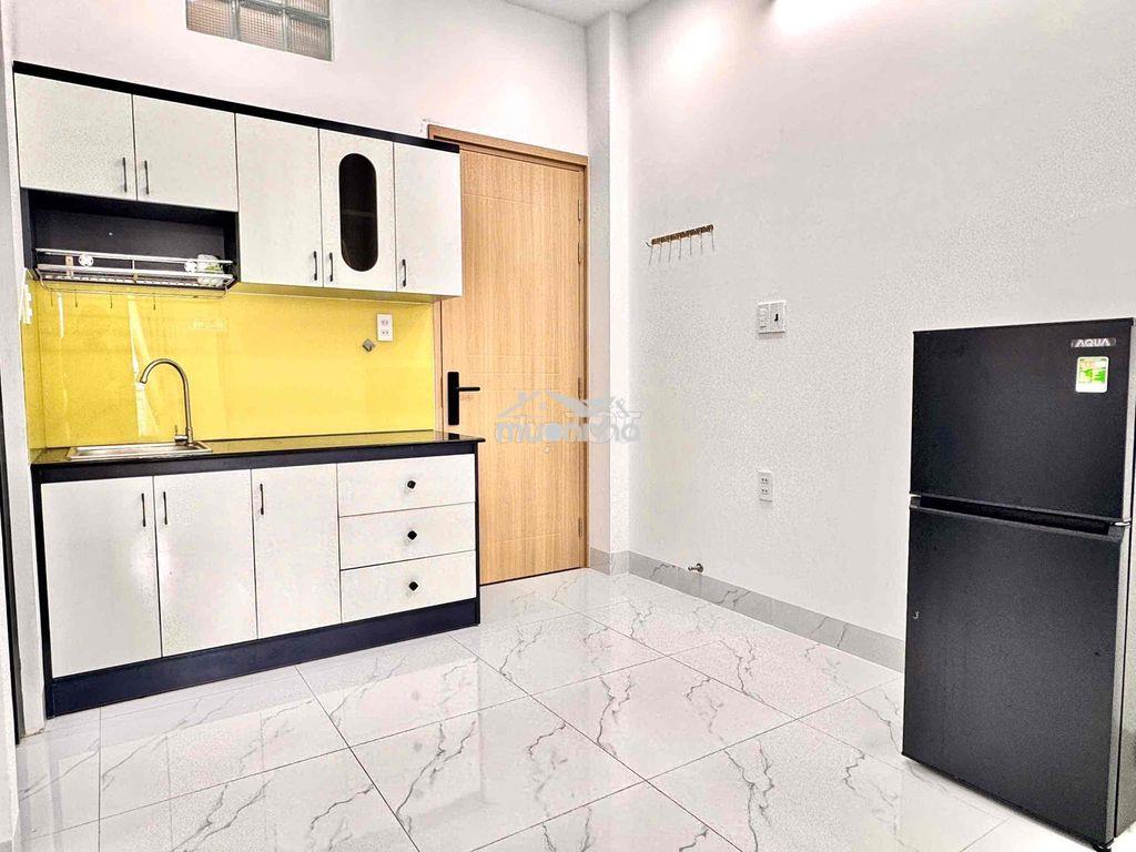 Trống 1 phòng căn hộ 2 phòng ngủ - đầy đủ nội thất - ban công - 3