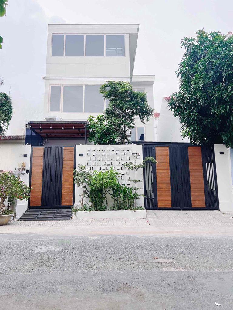 Thiếu gia quận 7 nhờ bán căn biệt thự 3 tầng 9x17m 16.9tỷ