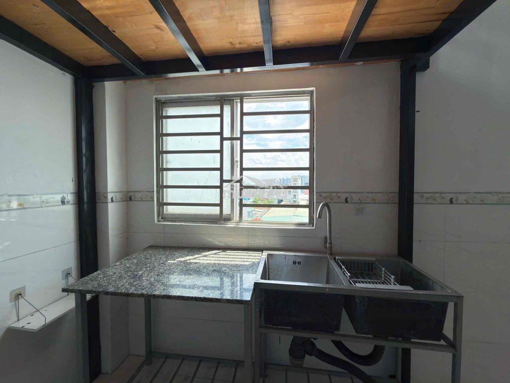Cho thuê phòng gác cao 2m cửa sổ trời thang máy siêu rẻ tại quận 12 - 3