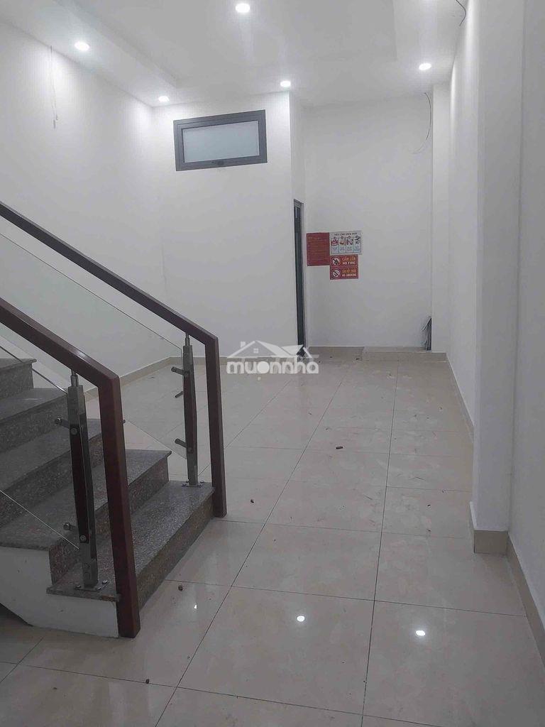 Cho thuê nhà nguyên căn mặt tiền quận 5 - 2