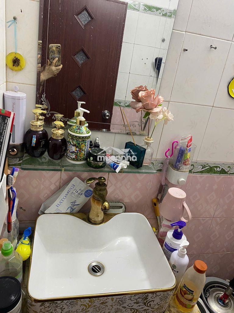 Nhà cho thuê nguyên căn hxh/2 4pn. 3wc. pk. bc. bếp - 4