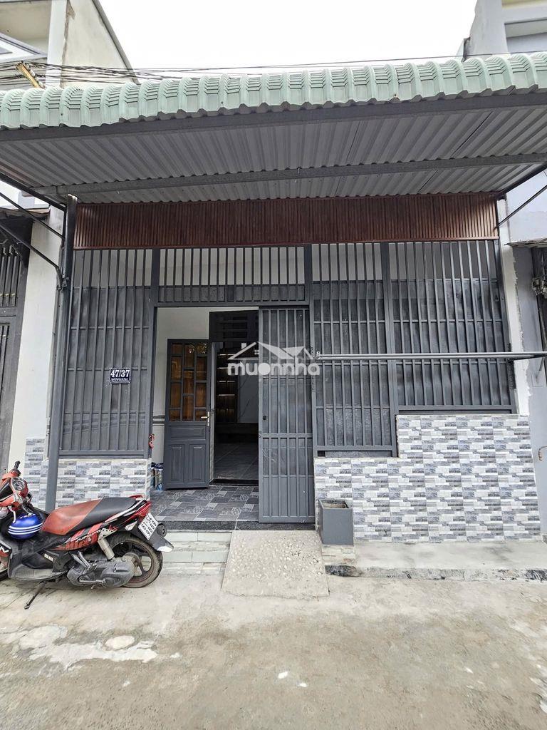 Bán nhà cấp 4 gác lửng giá rẻ gần hội trường đông hoà