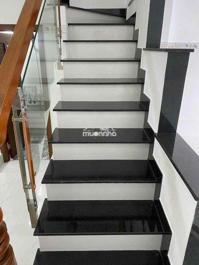 Nhà hẻm xe hơi 656// quang trung (4x12m) - 4 phòng ngủ 4 máy lạnh - 4