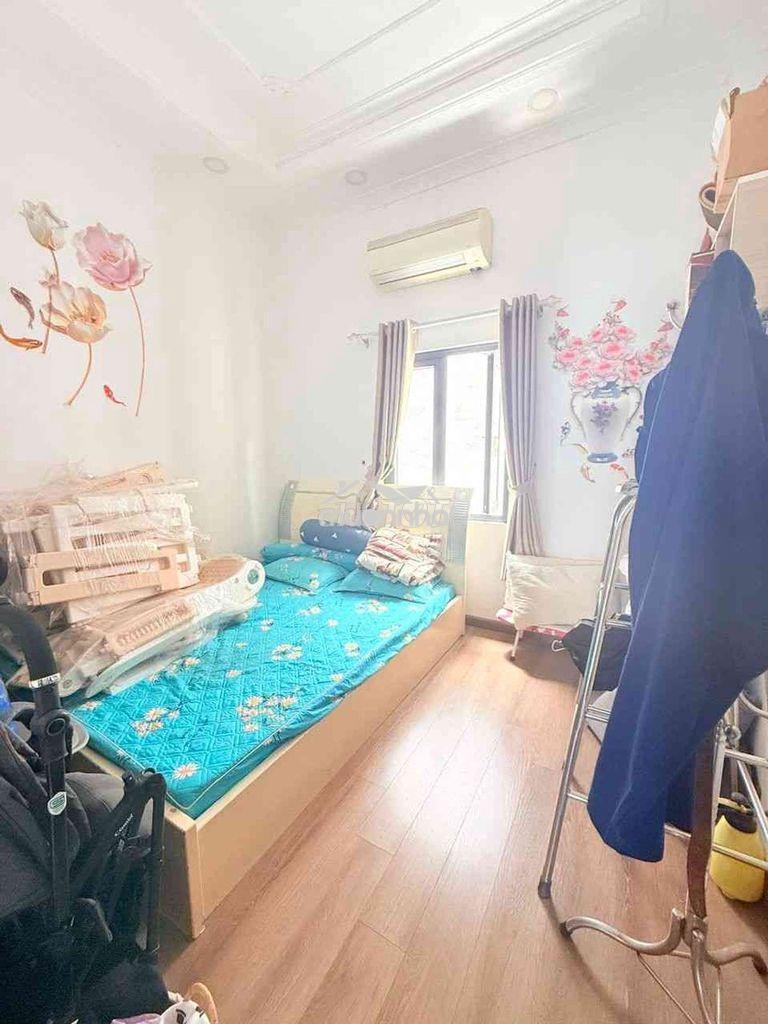 Nhà sổ riêng - 45m2 - 3 tầng - huỳnh tấn phát q7 - 4.x tỷ có tl. - 3