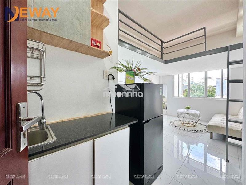 Siêu phẩm duplex mới keng - cửa sổ trời lớn gần khu etown cộng hoà