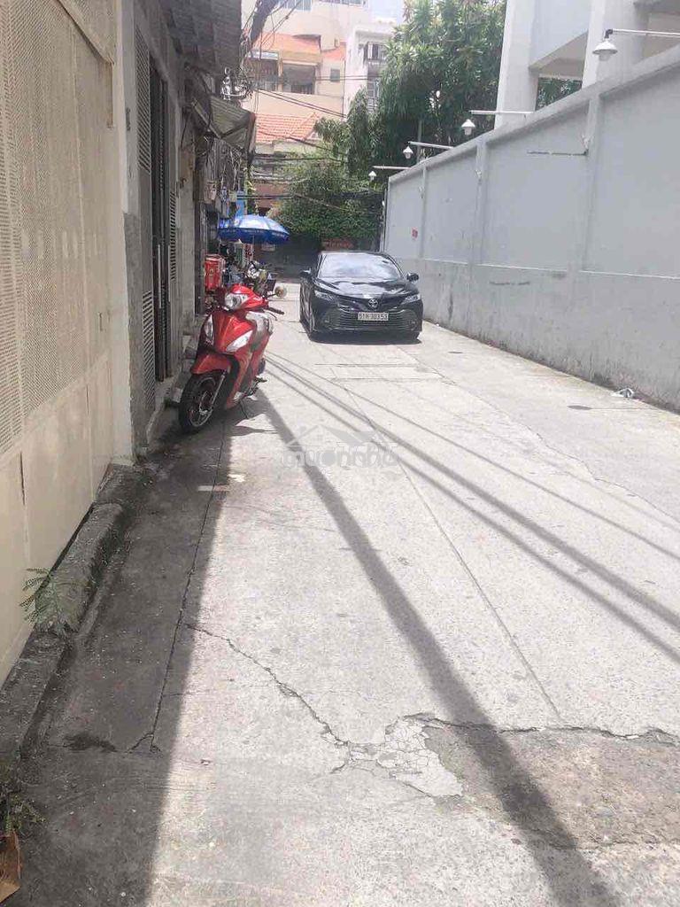 Bán nhà hẻm xe hơi  btct gần trường đại học luật và nguyễn tất thành - 2