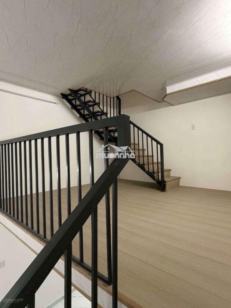 Nhà cho thuê miếu bình đông gần bốn xã (1 lửng 1 lầu) nhà trống ở ngay - 3