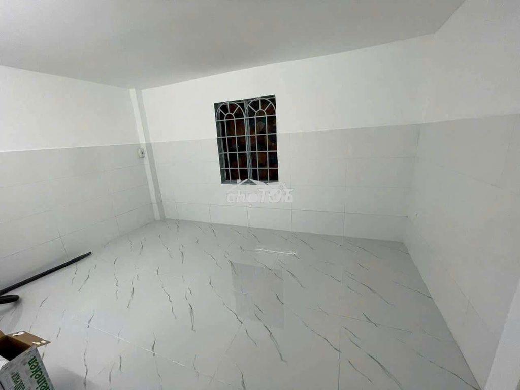 Cho thuê nhà hẻm phạm thế hiển p6 dt 3.3 x10m . giá 10 /tháng chốt  - 2