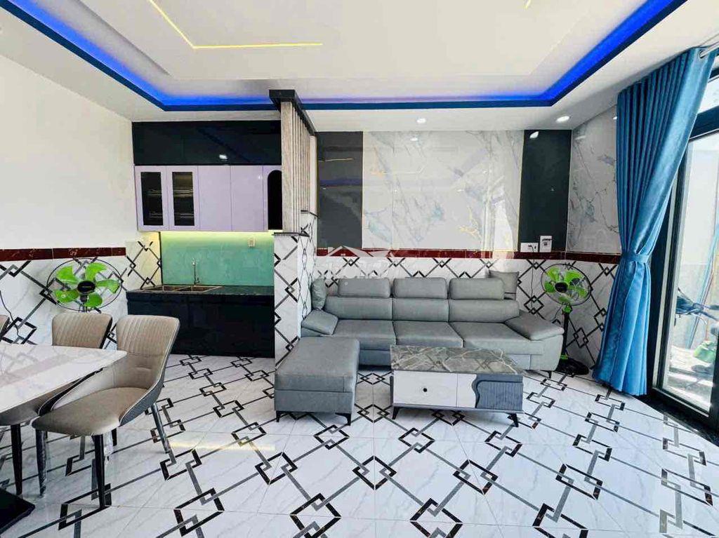 Bán gấp nhà 1 trệt 1 lầu 5x12 giá 2ty4 - 2
