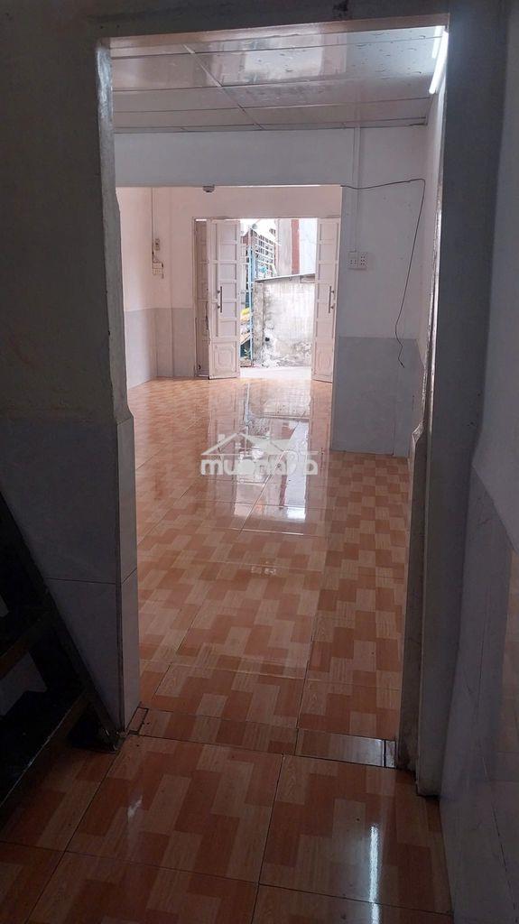 Cho thuê nhà hẻm xe hơi đường bình lợi, 1 trệt 1 gác lửng, 42m² - 2