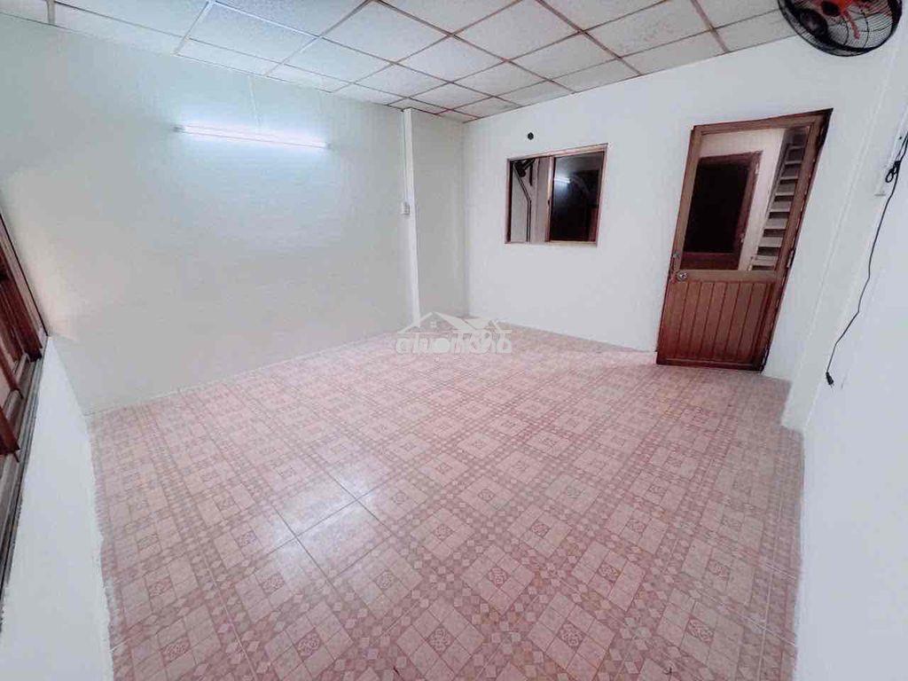 Mặt tiền nguyễn trãi làm văn phòng, dạy học, ở trọ - 2