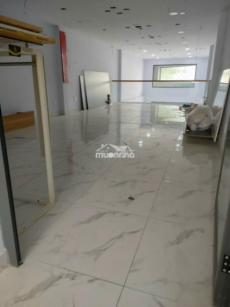 Cần cho thuê căn gần góc trung tâm tân phú . nhà vp .  - 4
