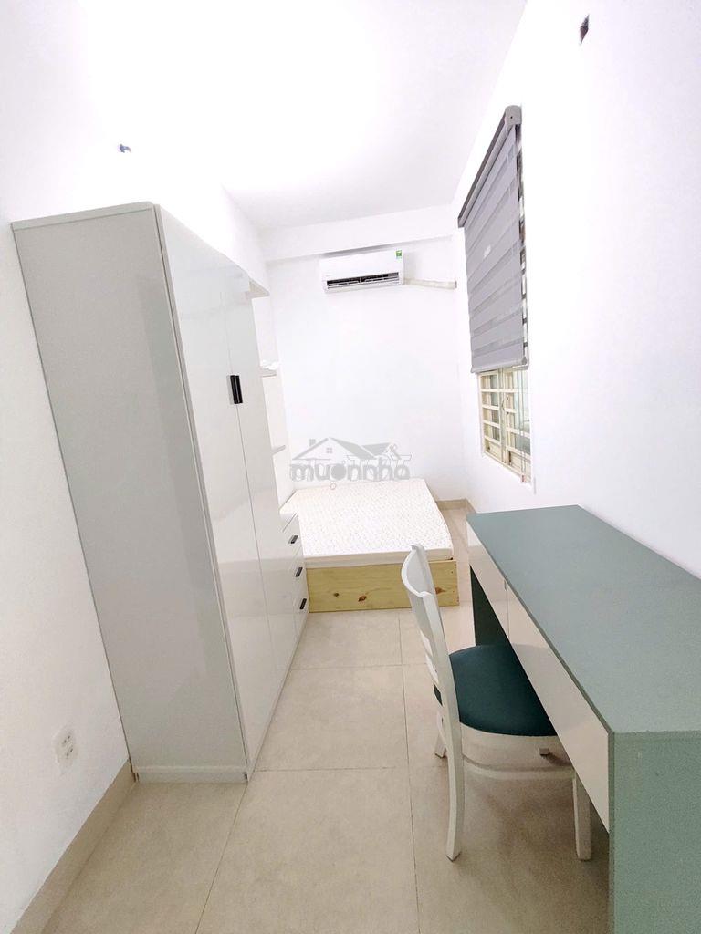 Tách bếp ban công + máy giặt riêng + ngay trần văn đang q3 + tầng 2 - 4