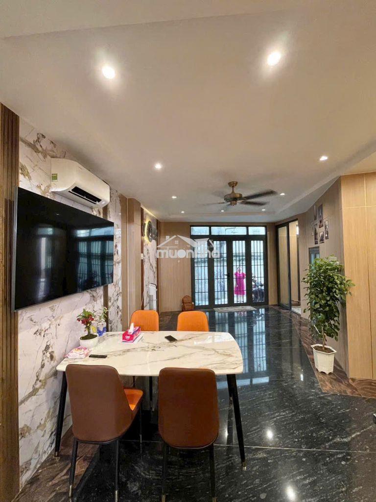 Cho thuê nhà nguyên căn  cách mạng tháng 8 phường 11 quận 3 - 4