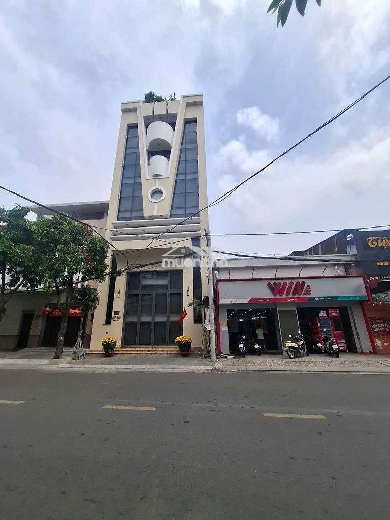 8x30m 7 tầng thang máy giá tốt