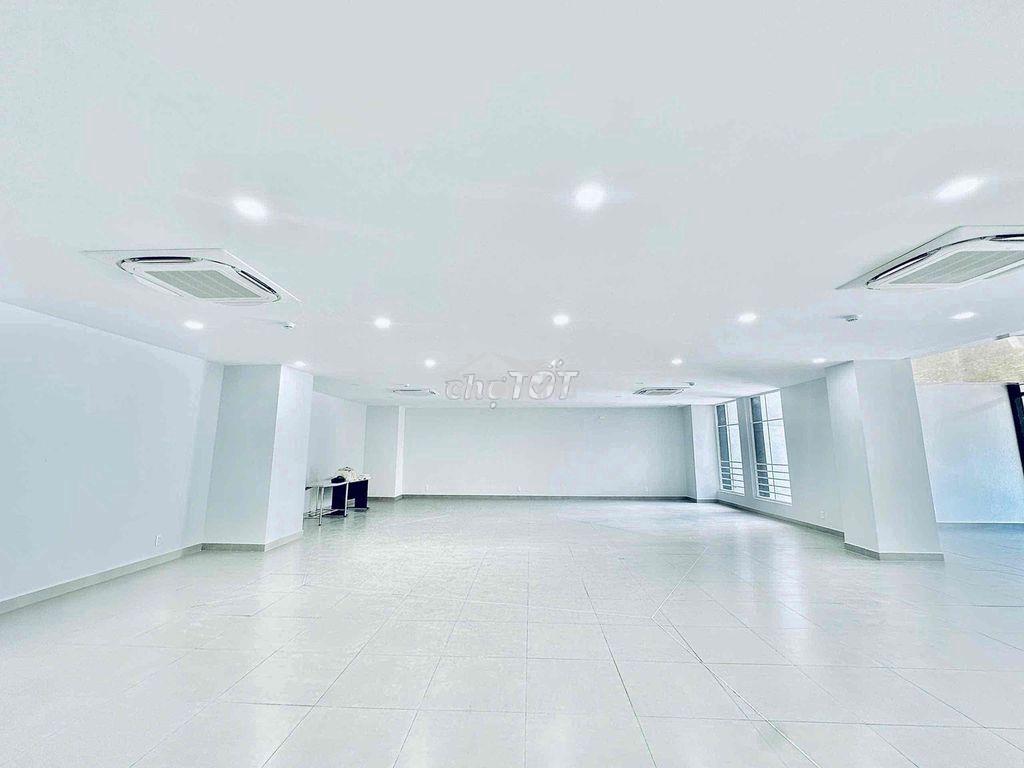 Cho thuê toà buiding 3.100m2  mới xây dựng quận 3 - 2