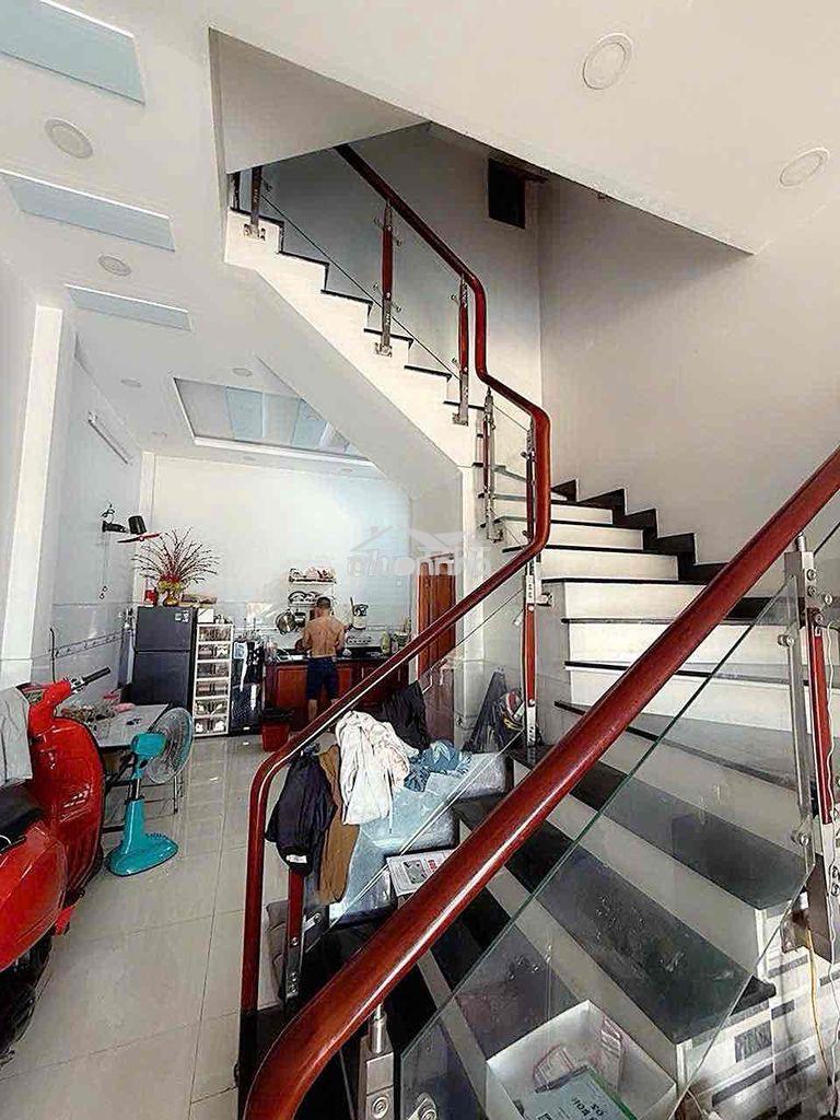 Nhà [ 4 x 12] 2 lầu 4pn ,3wc —ấp chiến lược ,bình tân - 4