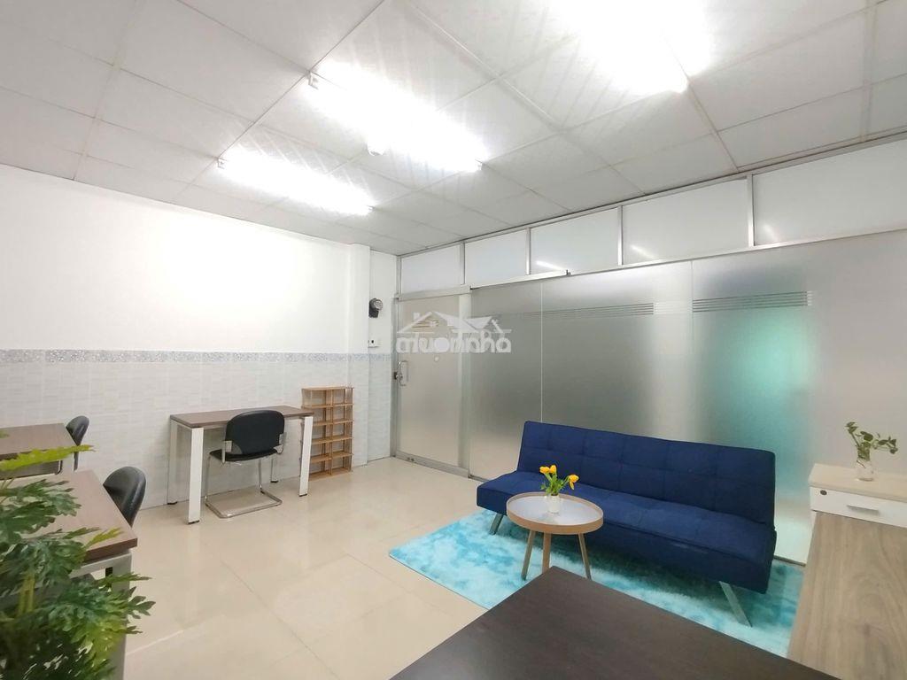 Văn phòng trọn gói 8-10 người quận 1 với sẵn nội thất - 4