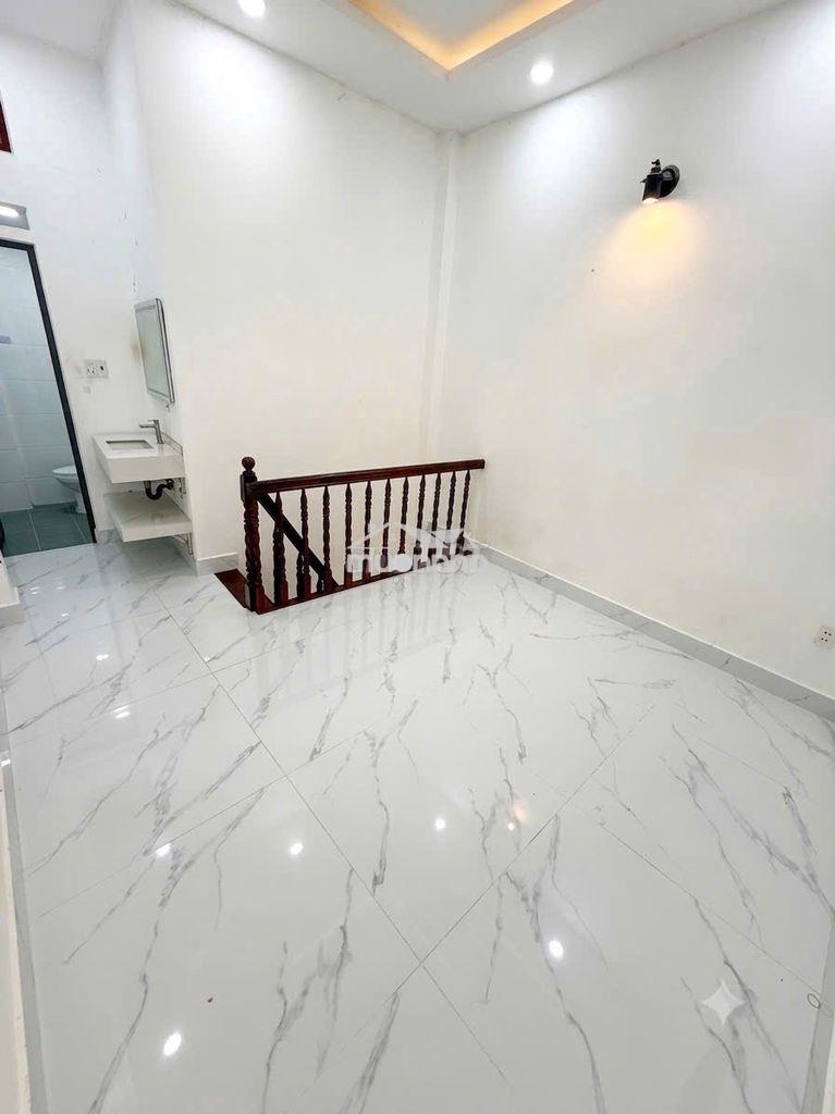 Bán nhà mới quận 5 - nguyễn trãi - shr - 2 tỷ hơn, hẻm xe hơi - 3