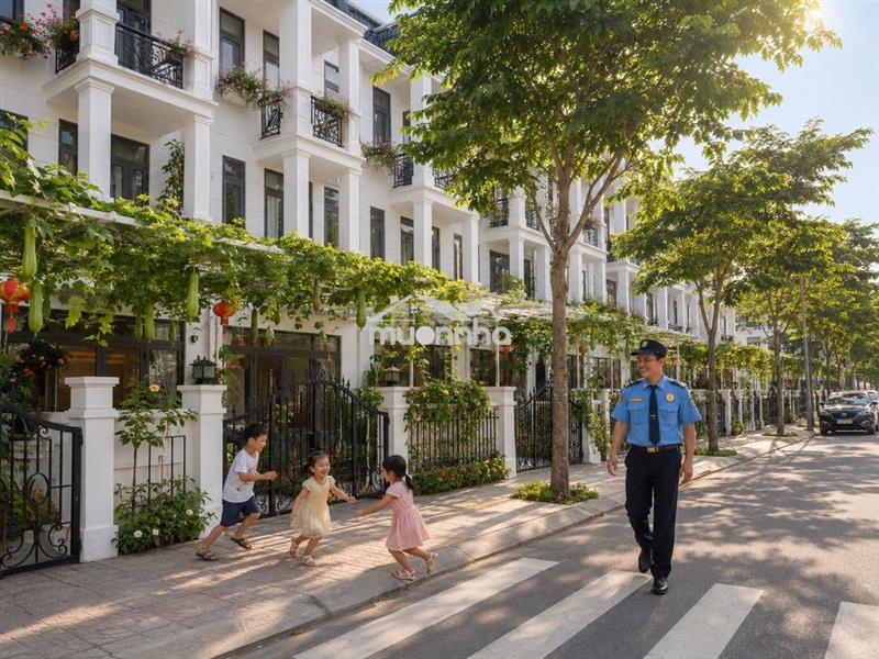 Nhà phố sân vườn khu an ninh 24/24. cách siêu thị aeon 6km (80 - 90m2)